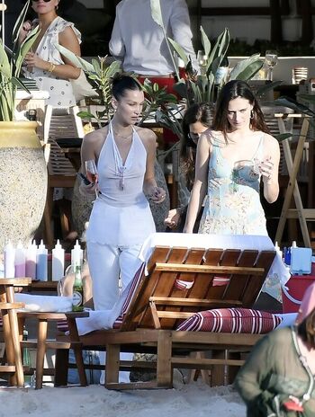 Full leaked Bella hadid page private onlyfans photo