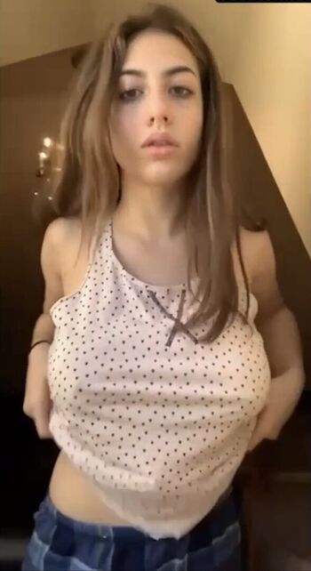 Full leaked Bella ossi private onlyfans photo