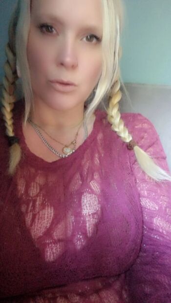 Full leaked Bella squirts private onlyfans photo