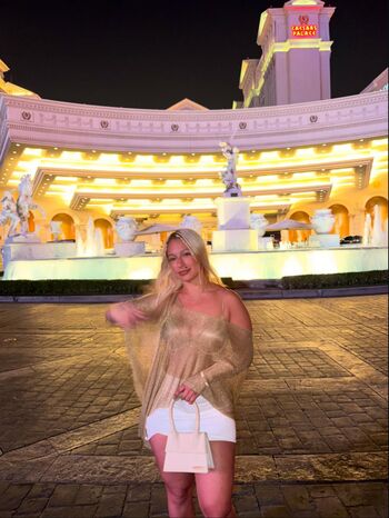 Full leaked Bella thiccc private onlyfans photo