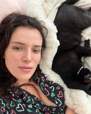 Full leaked Bella thorne  page private onlyfans photo