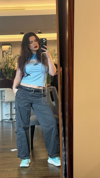 Full leaked Bella thorne  page private onlyfans photo