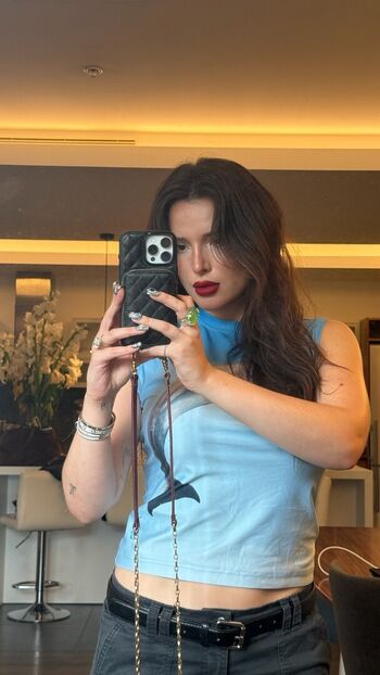 Full leaked Bella thorne  page private onlyfans photo