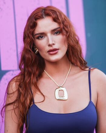 Full leaked Bella thorne  page private onlyfans photo