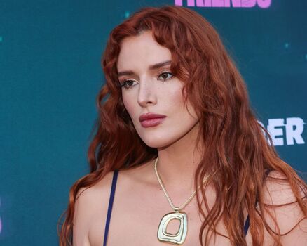 Full leaked Bella thorne  page private onlyfans photo