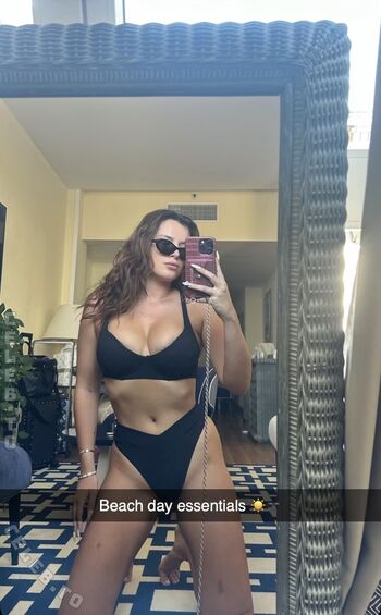 Full leaked Bella thorne private onlyfans photo