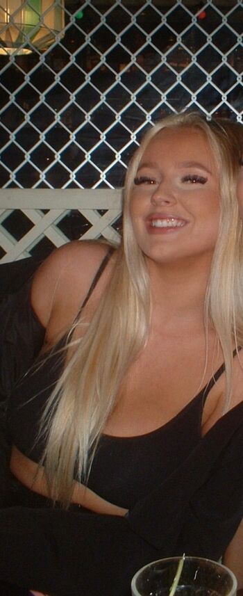 Full leaked Bella turner private onlyfans photo