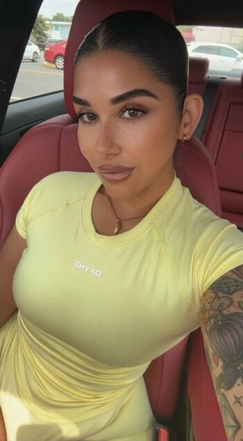 Full leaked Bellabarbellz private onlyfans photo