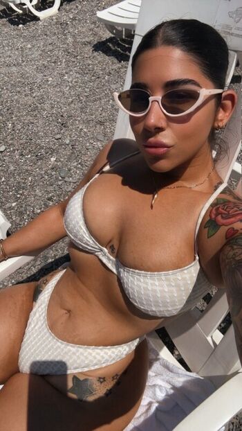Full leaked Bellabarbellz private onlyfans photo