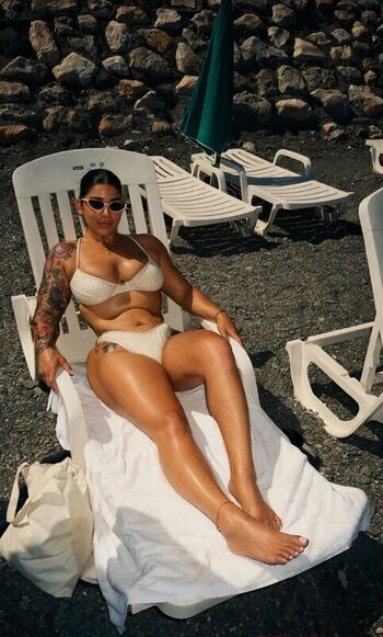 Full leaked Bellabarbellz private onlyfans photo