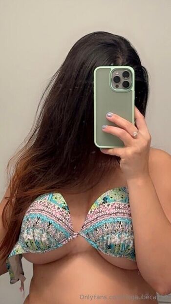 Full leaked Bellalis private onlyfans photo