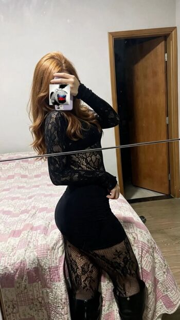 Full leaked Bellassq private onlyfans photo