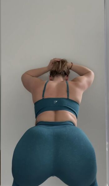 Full leaked Bent over page private onlyfans photo
