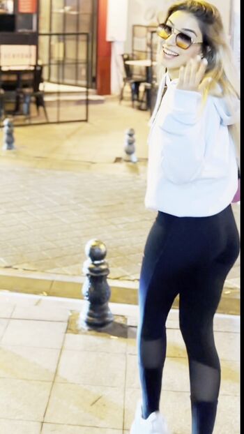 Full leaked Benvivien private onlyfans photo