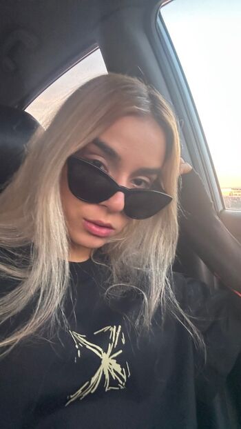 Full leaked Benvivien private onlyfans photo