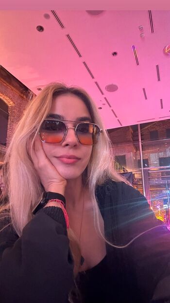 Full leaked Benvivien private onlyfans photo