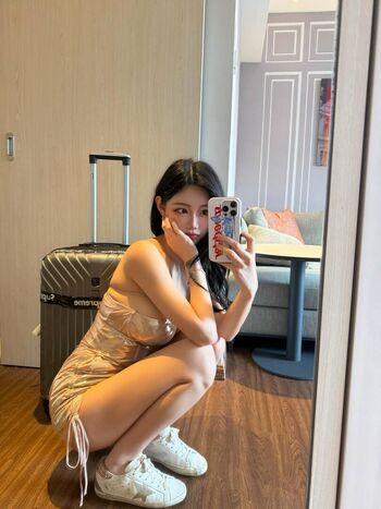 Full leaked Berry page private onlyfans photo