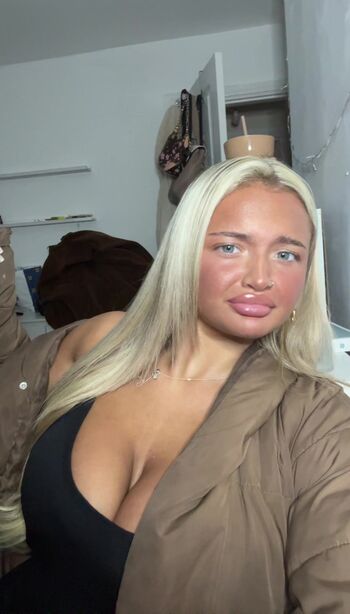 Full leaked Beth gould page private onlyfans photo