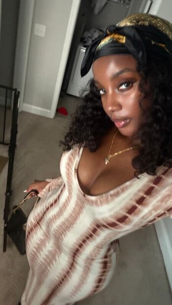 Full leaked Bhadie kelly private onlyfans photo