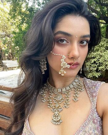 Full leaked Bhagyashri private onlyfans photo