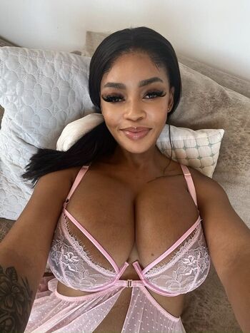 Full leaked Big black boobs private onlyfans photo