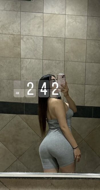 Full leaked Big booty karla private onlyfans photo