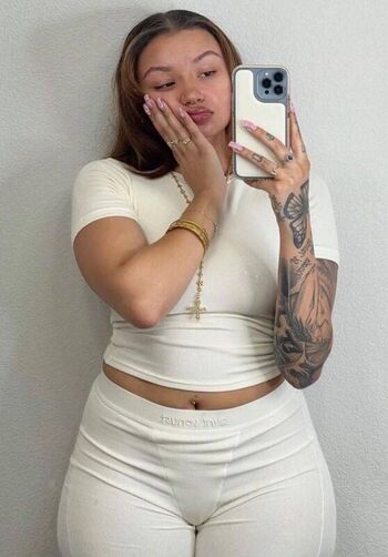 Full leaked Big cash cass private onlyfans photo