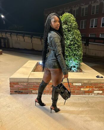 Full leaked Bigbootykyy private onlyfans photo