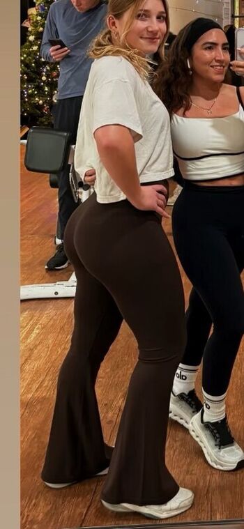 Full leaked Bigcomfycouch private onlyfans photo