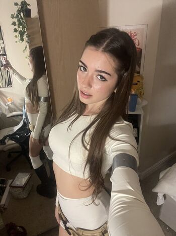 Full leaked Bighazeleyeddoe private onlyfans photo