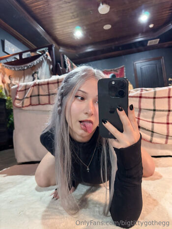 bigtittygothegg