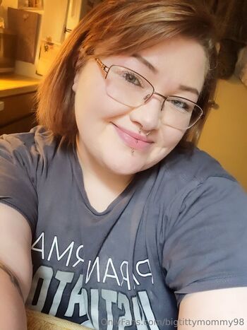 bigtittymommy98