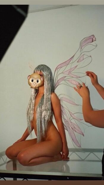 Full leaked Billie eilish  page private onlyfans photo