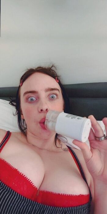 Full leaked Billie eilish  page private onlyfans photo