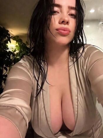 Full leaked Billie eilish fake private onlyfans photo