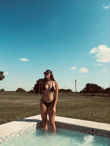 Full leaked Biquini private onlyfans photo