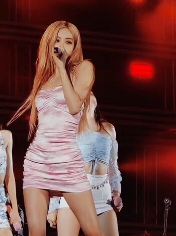 Full leaked Blackpink rose private onlyfans photo