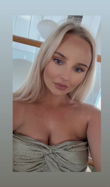 Full leaked Blondehun private onlyfans photo