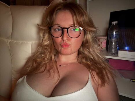 Full leaked Blondeteen private onlyfans photo
