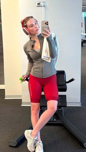 Blondinka Drive Angelina