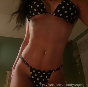 bloodyangelgirl