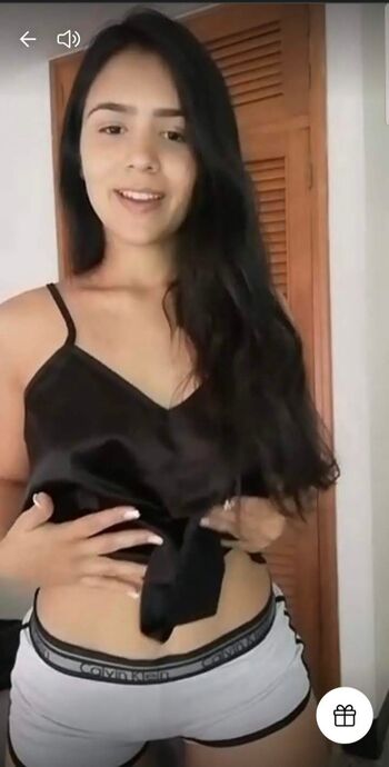 Full leaked Bomboncito private onlyfans photo