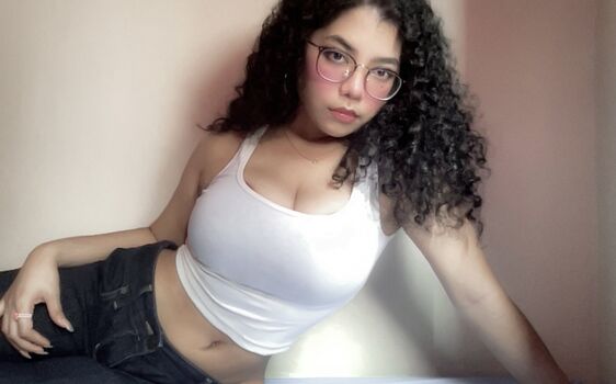 Full leaked Bootlegshakira private onlyfans photo