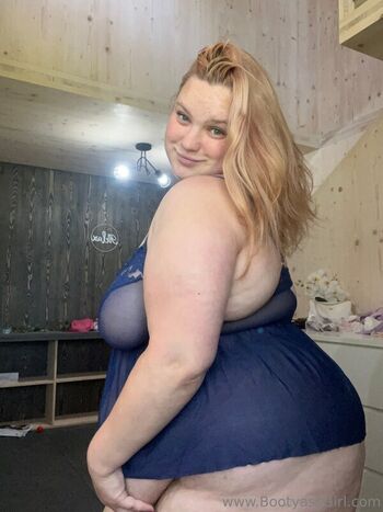 bootyassgirl