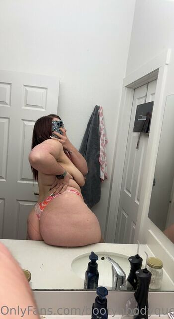 Full leaked Bootynbodyqueen private onlyfans photo