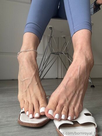 Full leaked Bornroyal feet private onlyfans photo