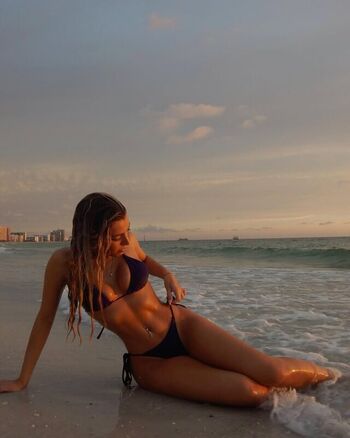 Full leaked Boutinela babes  page private onlyfans photo