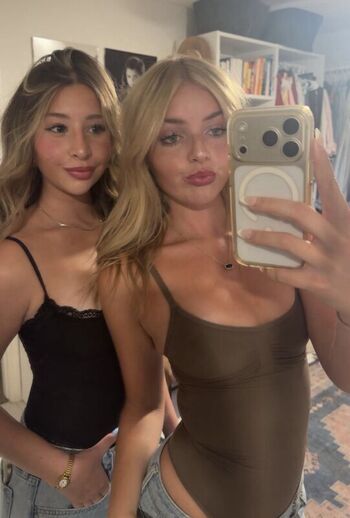 Full leaked Boutinela babes  page private onlyfans photo