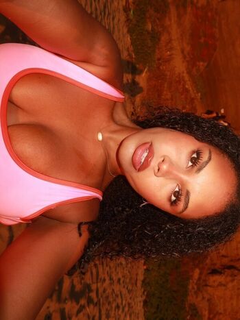 Full leaked Boutinela babes  page private onlyfans photo