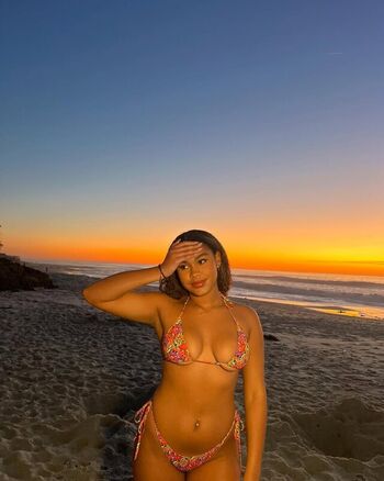 Full leaked Boutinela babes  page private onlyfans photo
